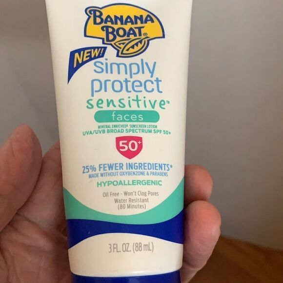 Banana Boat sunscreen  - Picture 3 of 4
